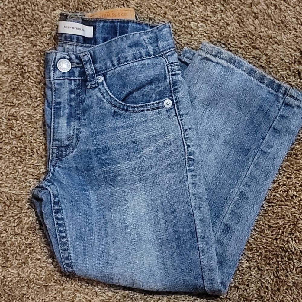 Boys levis size 5